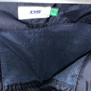 XDS by Daily Sports Black Skirt Size 4 zippered
